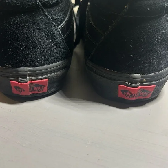 Vans Men's Black High-Top Sneakers with Red Accents - Picture 5 of 7